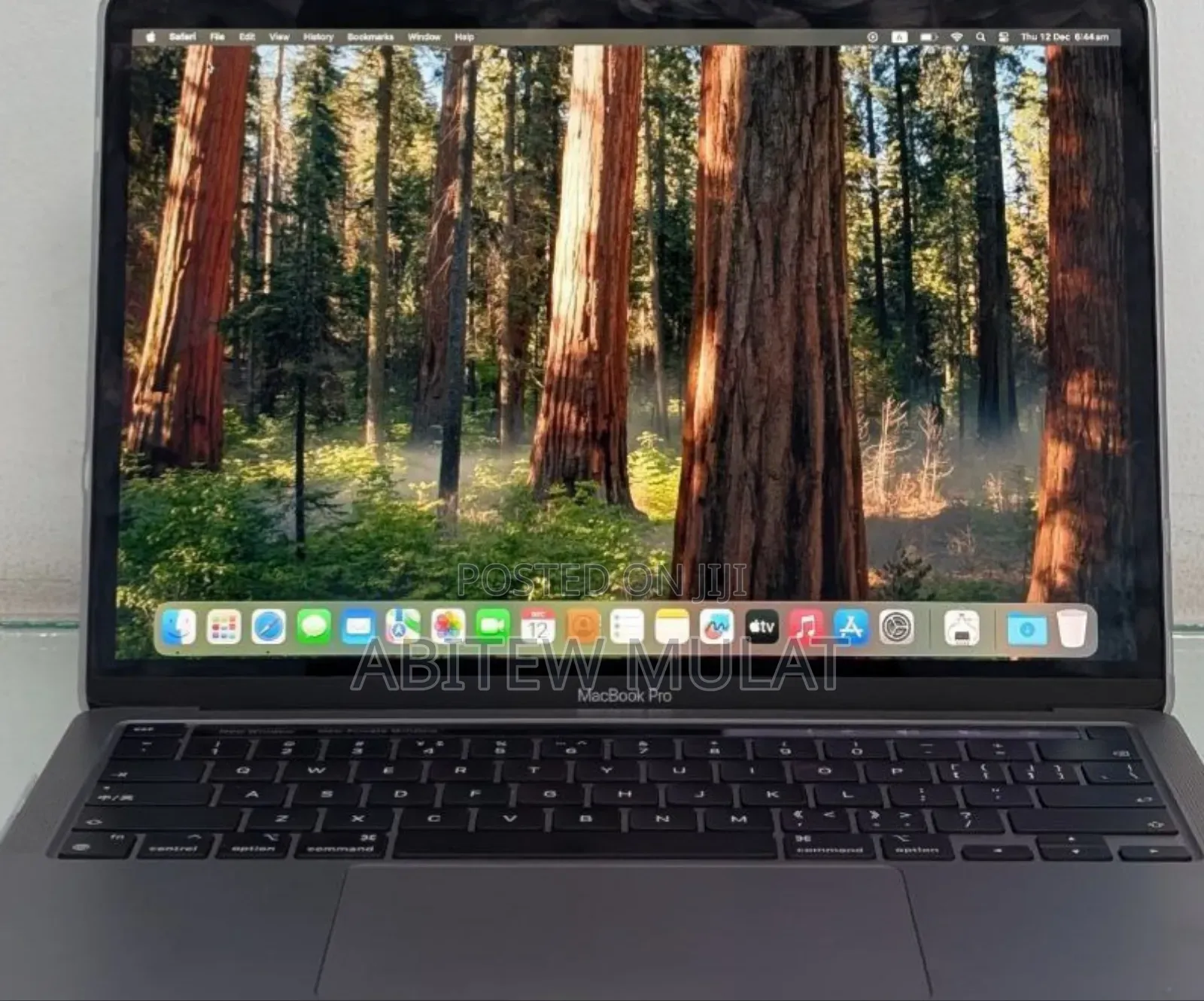 New Laptop Apple MacBook Pro 2022 M2 8GB Apple M2 SSD 256GB