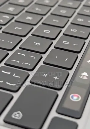 New Laptop Apple MacBook Pro 2022 M2 8GB Apple M2 SSD 256GB