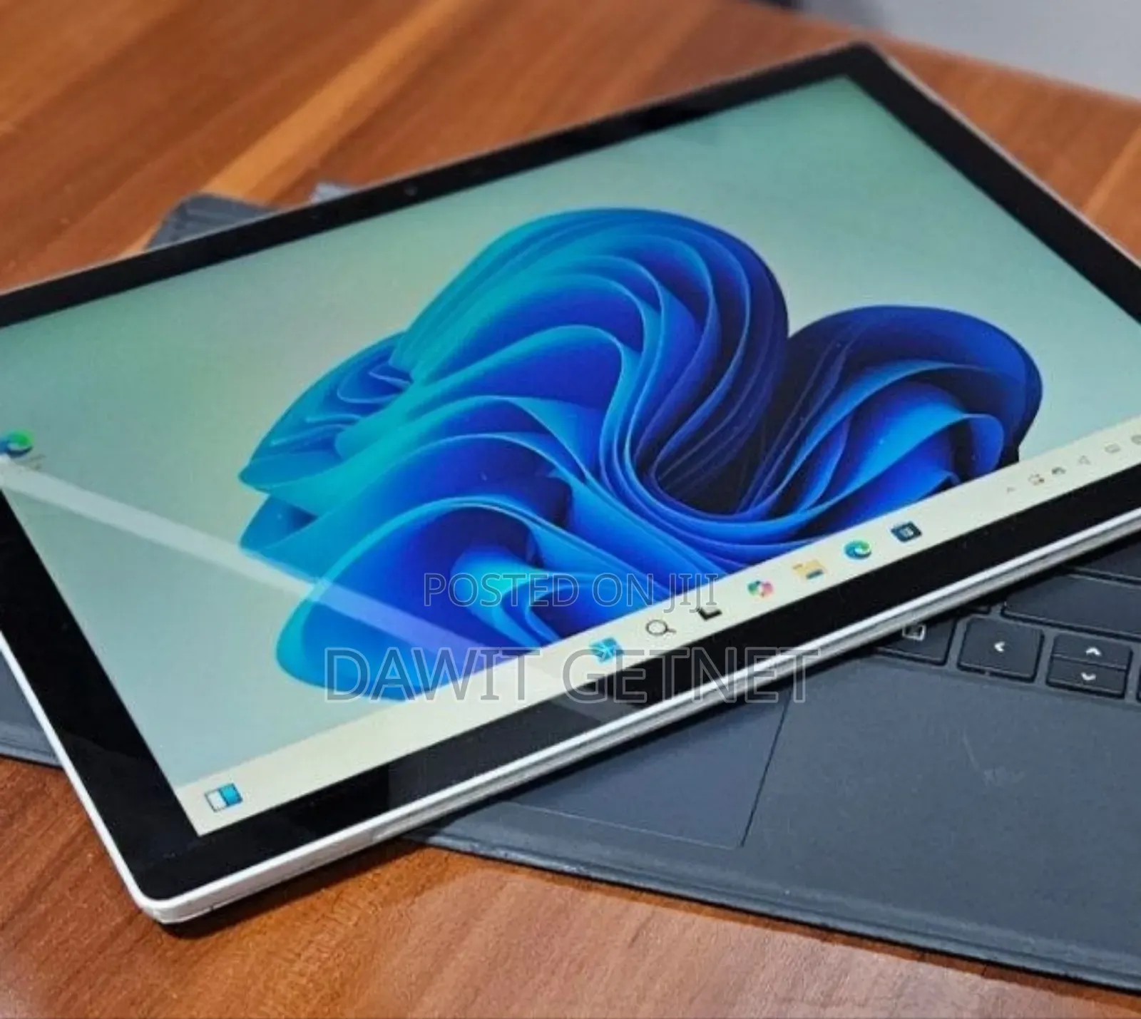 New Laptop Microsoft Surface Pro 7 8GB Intel Core I5 SSD 128GB