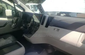 Photo - Toyota HiAce 2022 White