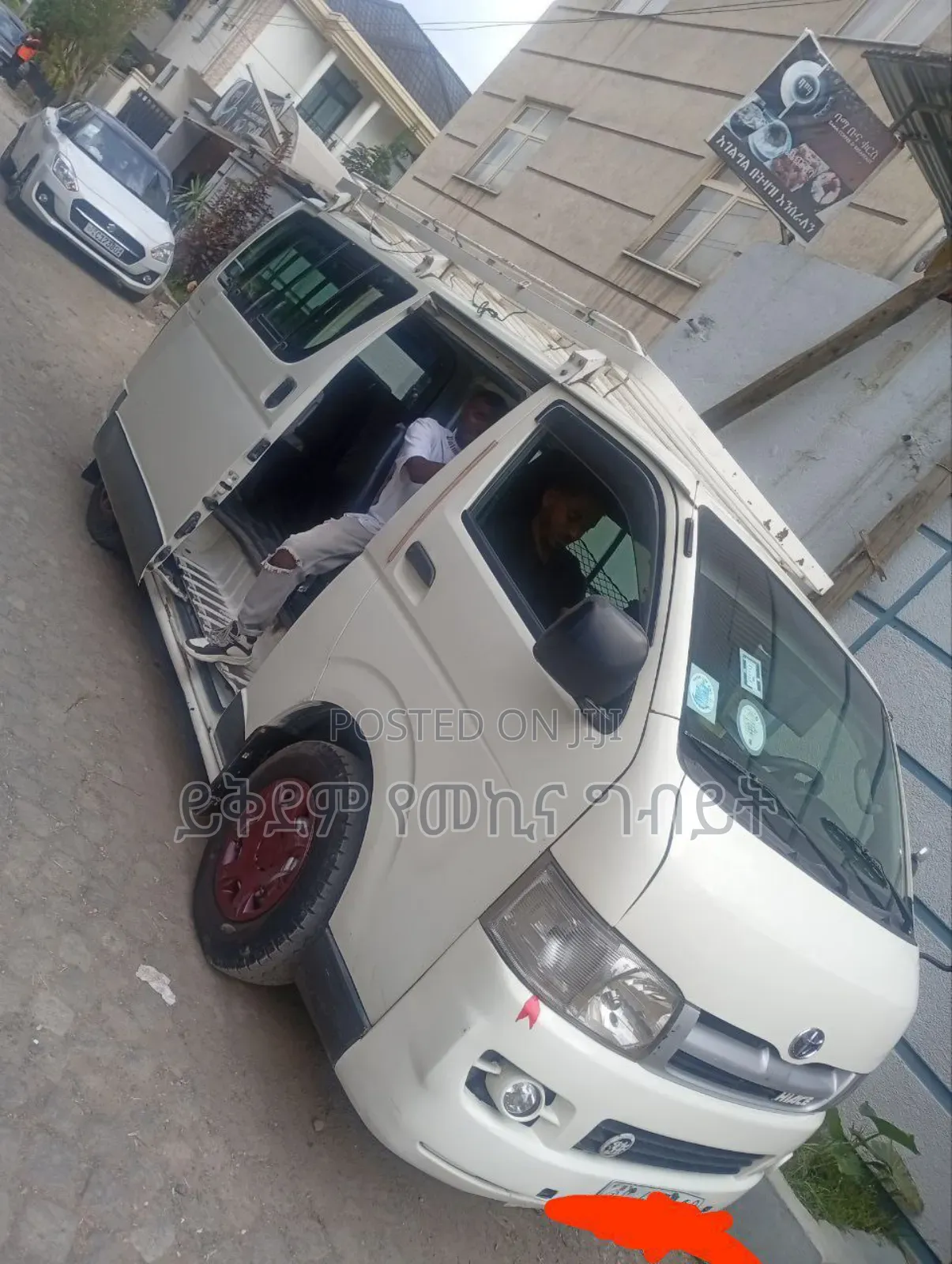 Toyota HiAce 2007 White
