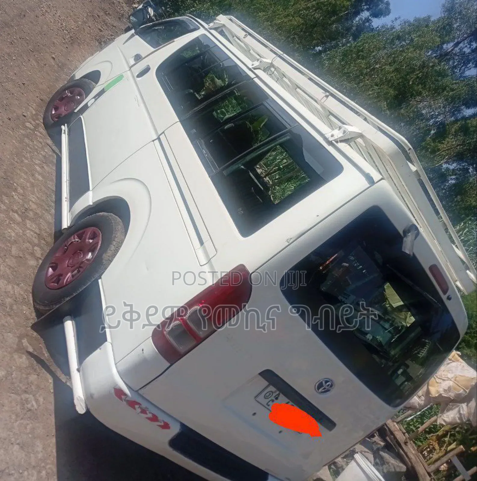 Toyota HiAce 2007 White