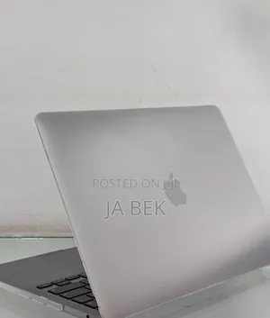 New Laptop Apple MacBook Pro 2022 M2 8GB Apple M2 SSD 256GB