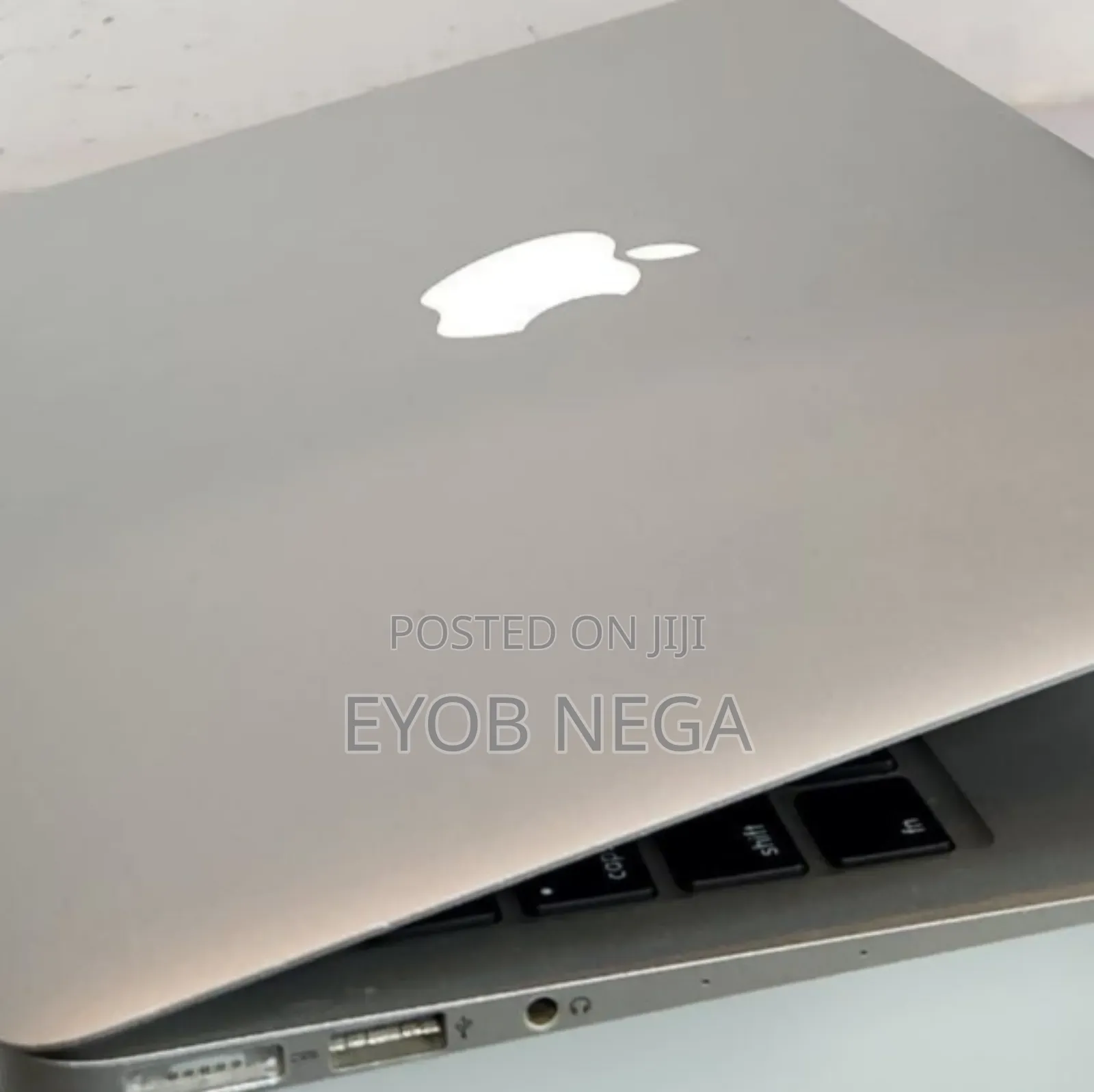 Laptop Apple MacBook Air 2015 4GB Intel Core I5 SSD 128GB