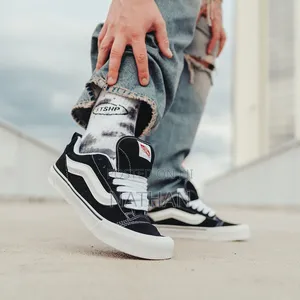 Vans Knu Skool Sneakers.