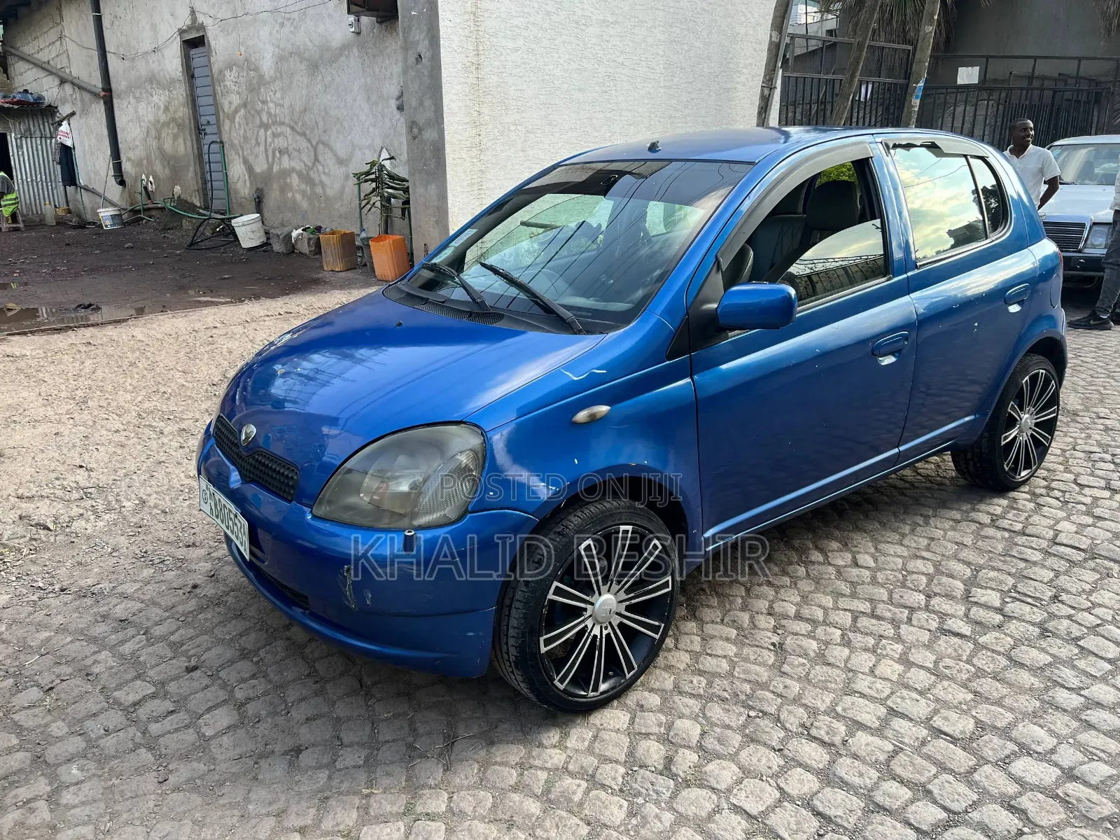 Toyota Vitz 2001 Blue