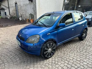 Toyota Vitz 2001 Blue
