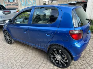 Toyota Vitz 2001 Blue