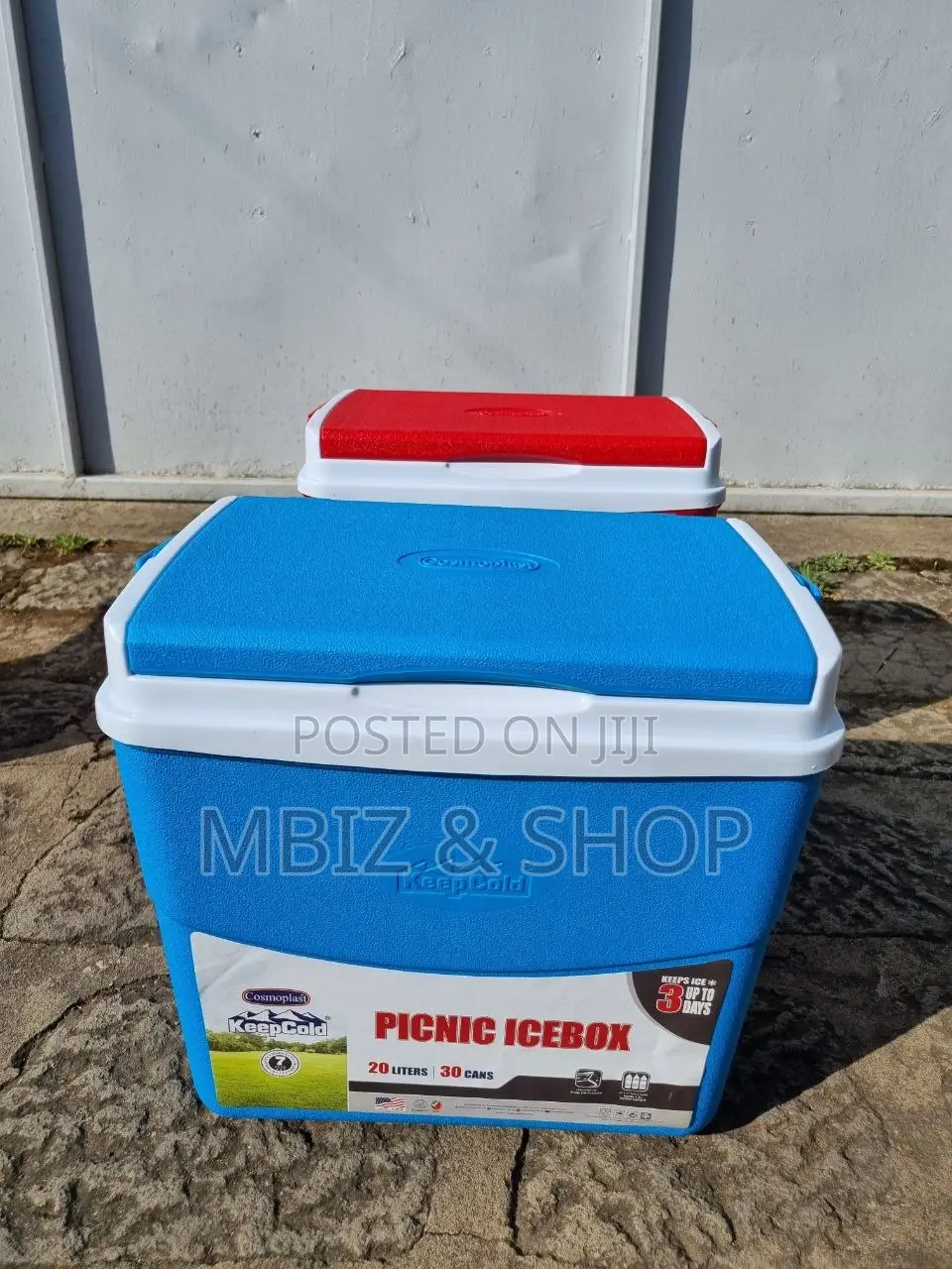Icebox or Ice Jar (Made in Uae)