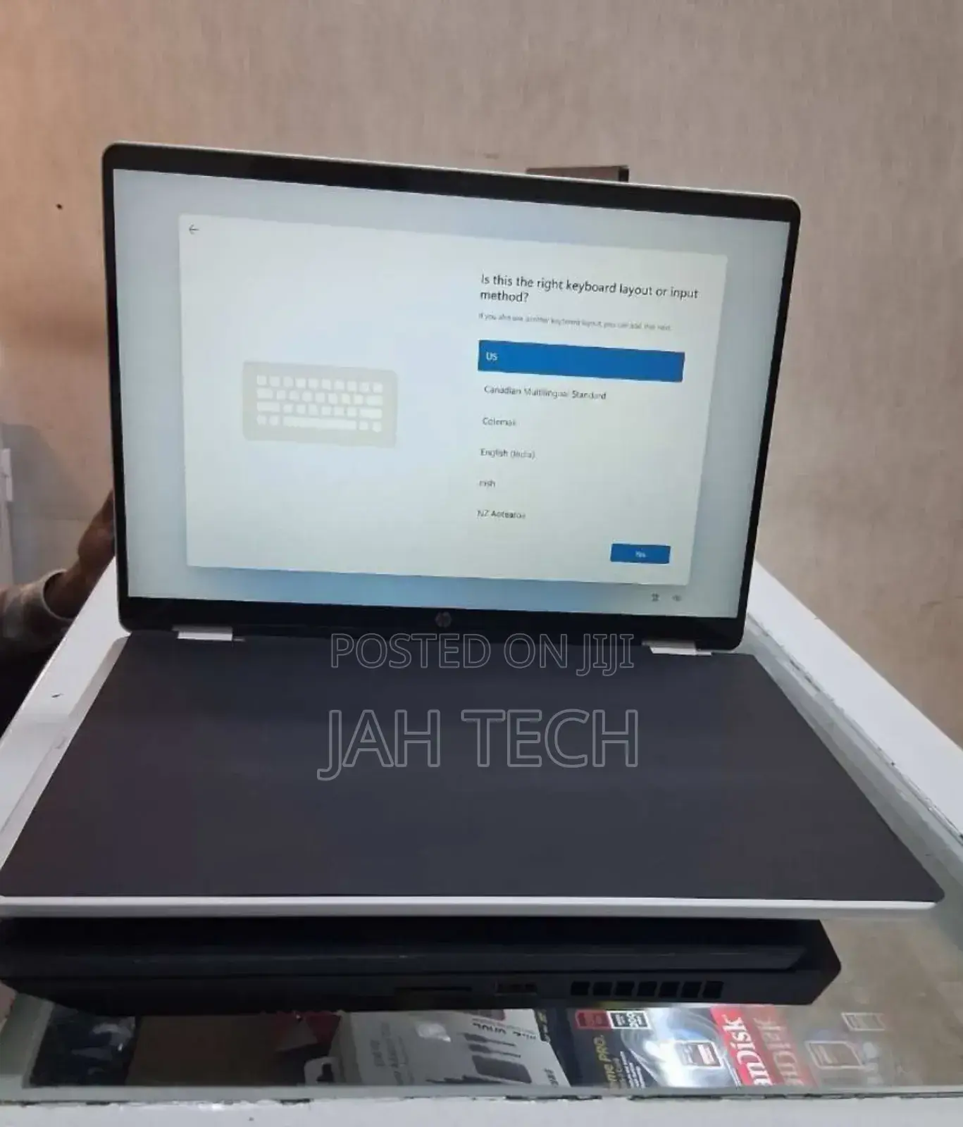 New Laptop HP OmniBook 5 Flip 16GB Intel Core 7 SSD 512GB