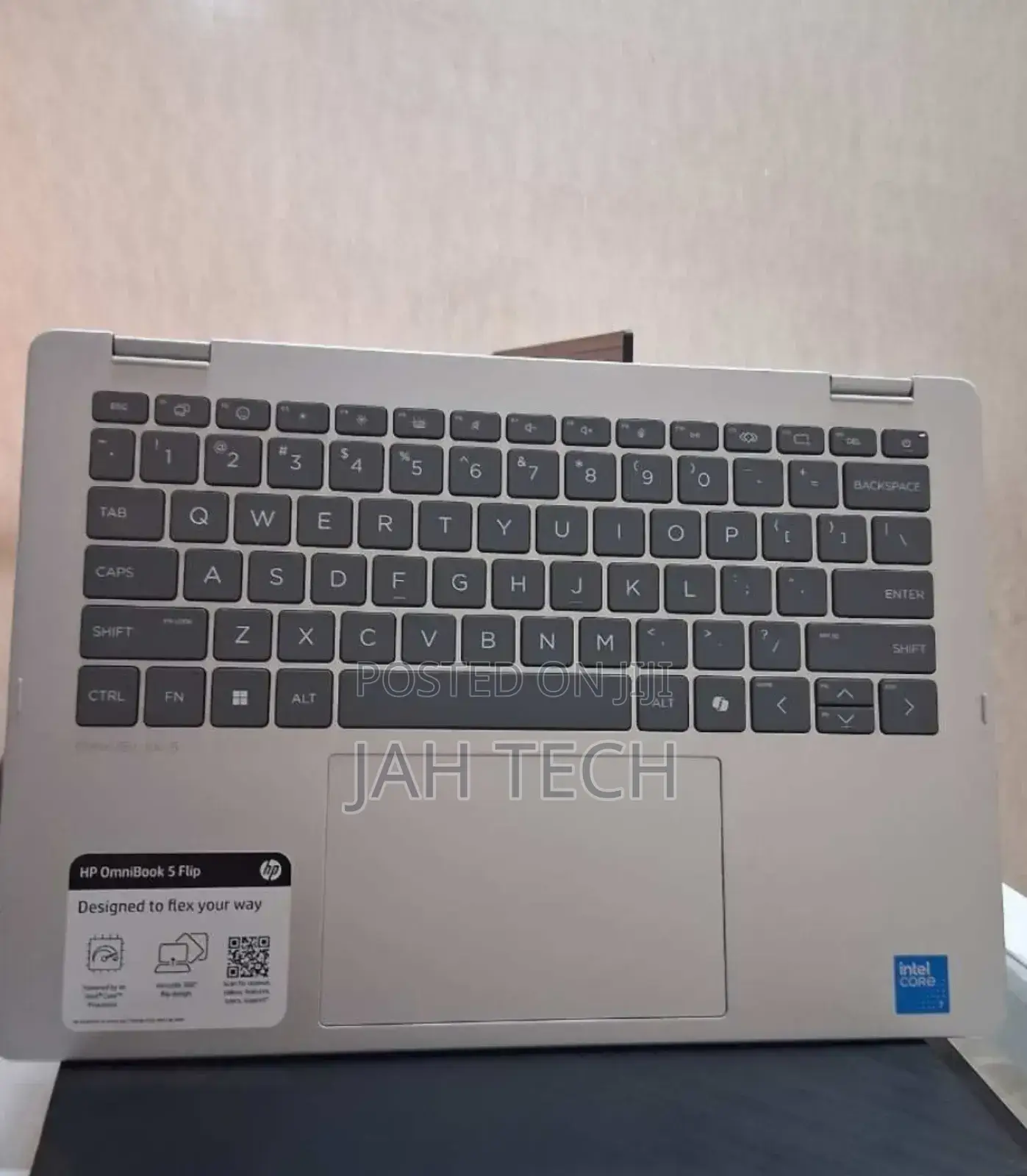 New Laptop HP OmniBook 5 Flip 16GB Intel Core 7 SSD 512GB