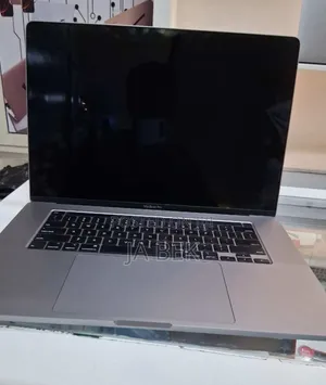 New Laptop Apple MacBook Pro 2019 32GB Intel Core I7 SSD 1T