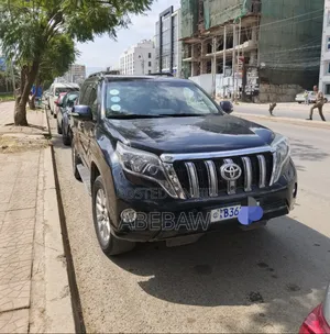 Photo - Toyota Land Cruiser 2014 Black