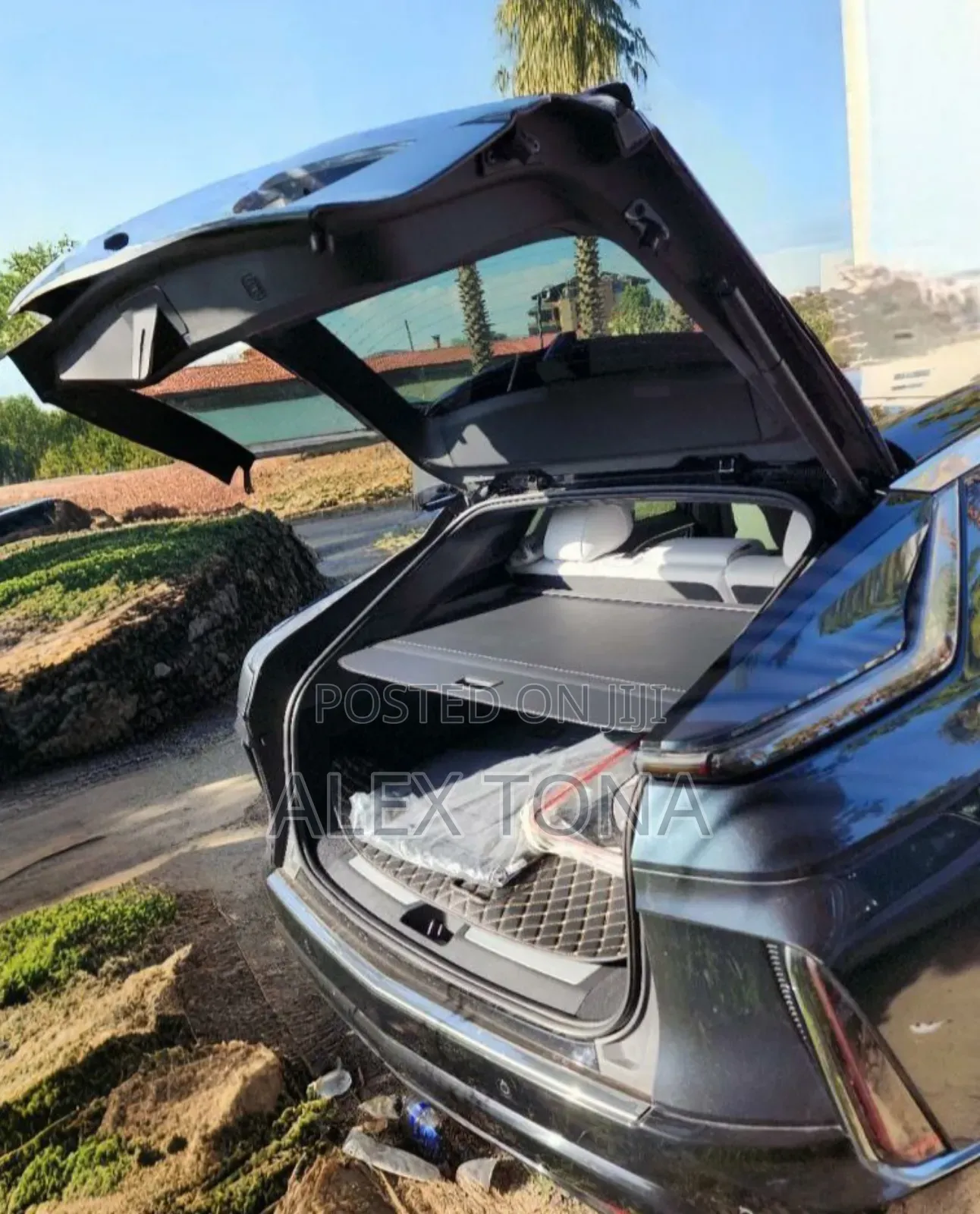 Cadillac Lyriq 2023 Gray