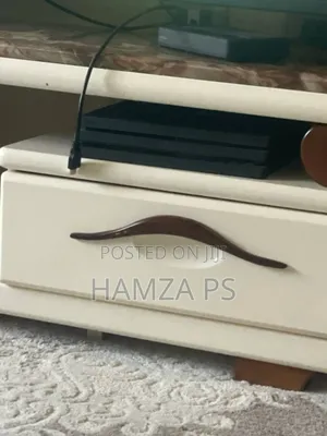 Playstation 4 Pro Home Used