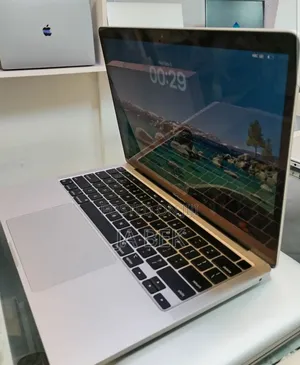 New Laptop Apple MacBook Pro M1 16GB Apple M1 Pro SSD 512GB