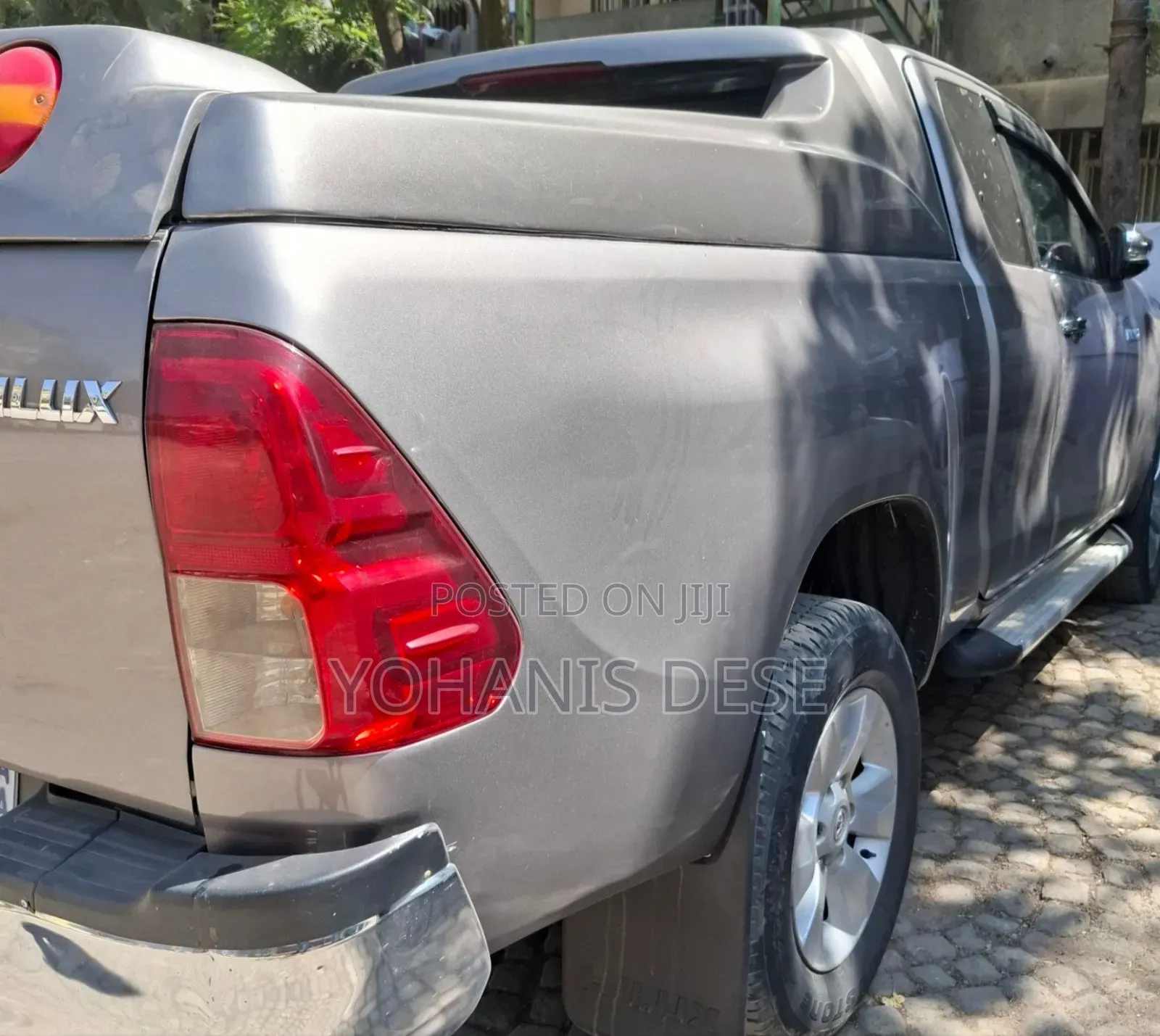 Toyota Hilux 2019 Gray