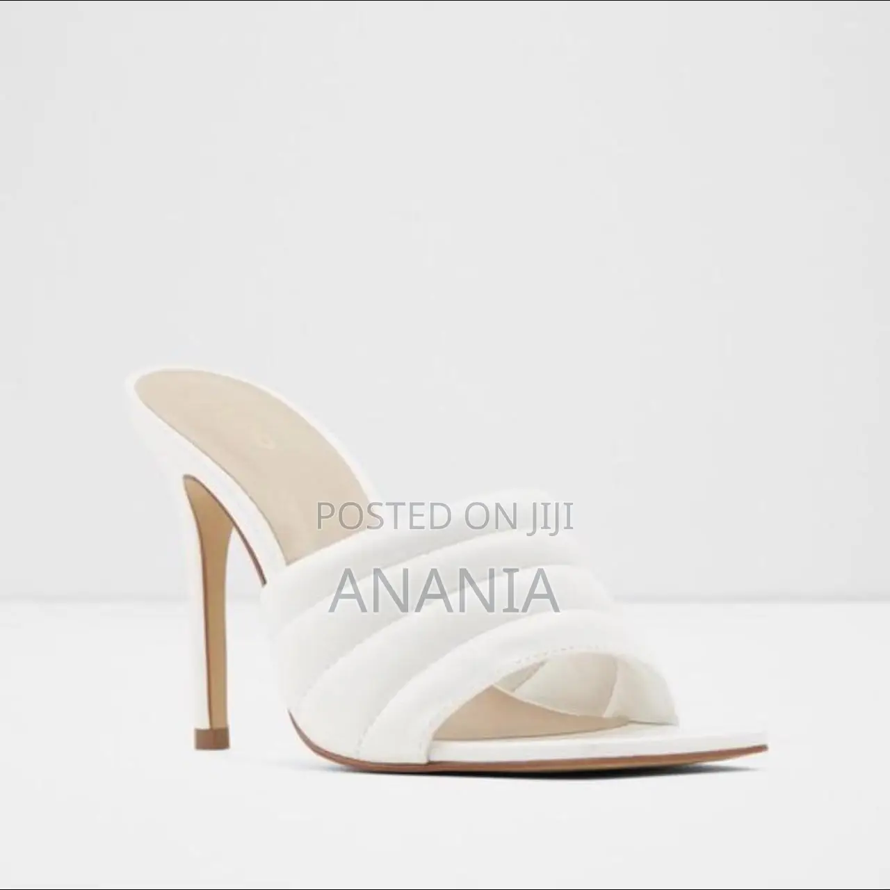 Brand Ladies Original Aldo Shoe