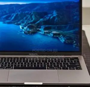 New Laptop Apple MacBook Pro 2016 16GB Intel Core I7 SSD 512GB