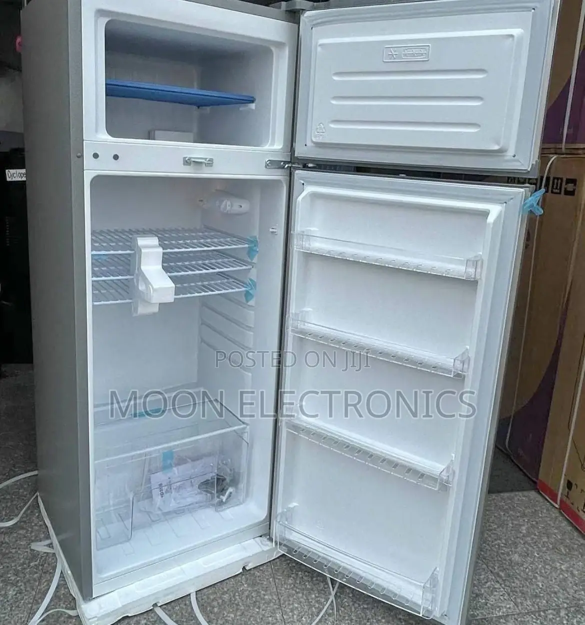 Boss 350 L Refrigerator – Spacious, Smart Reliable Cooling!