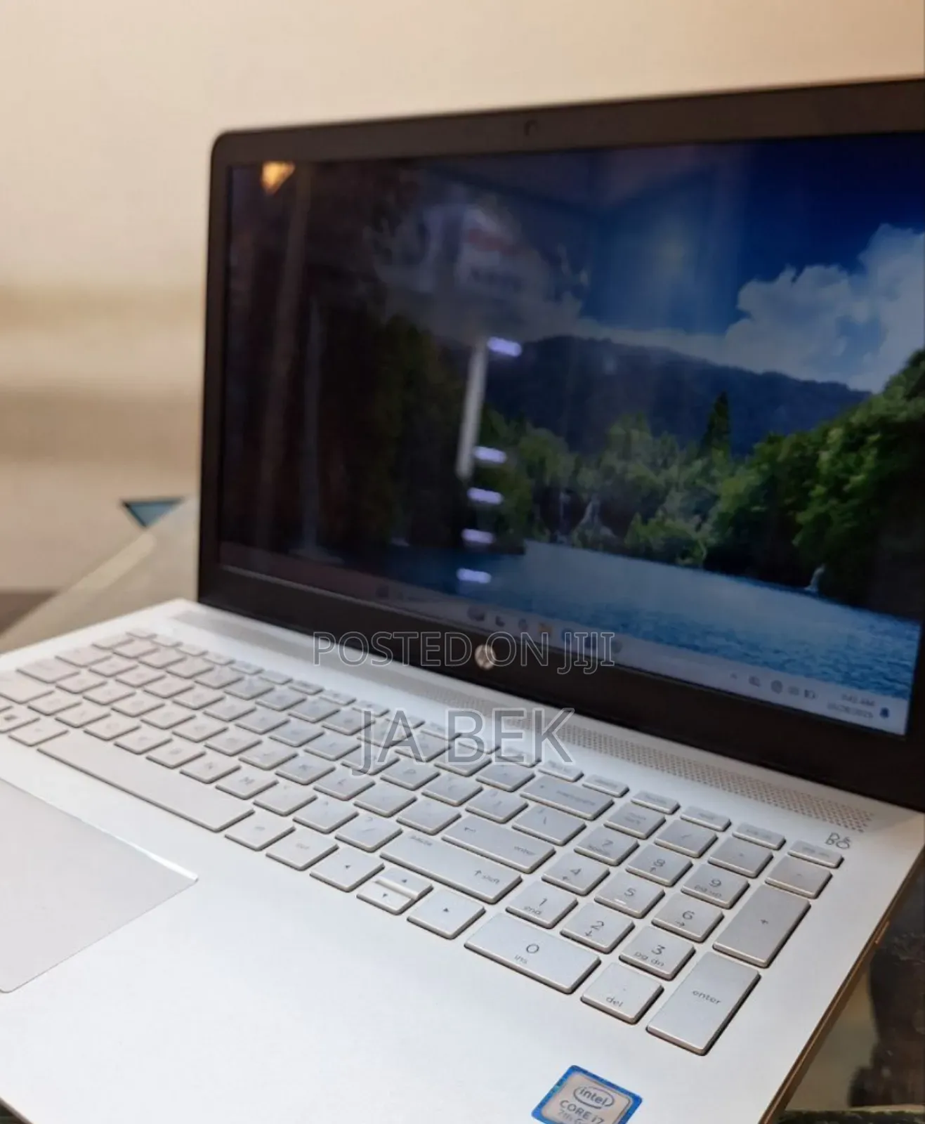 New Laptop HP Pavilion 15 8GB Intel Core I7 HDD 1T