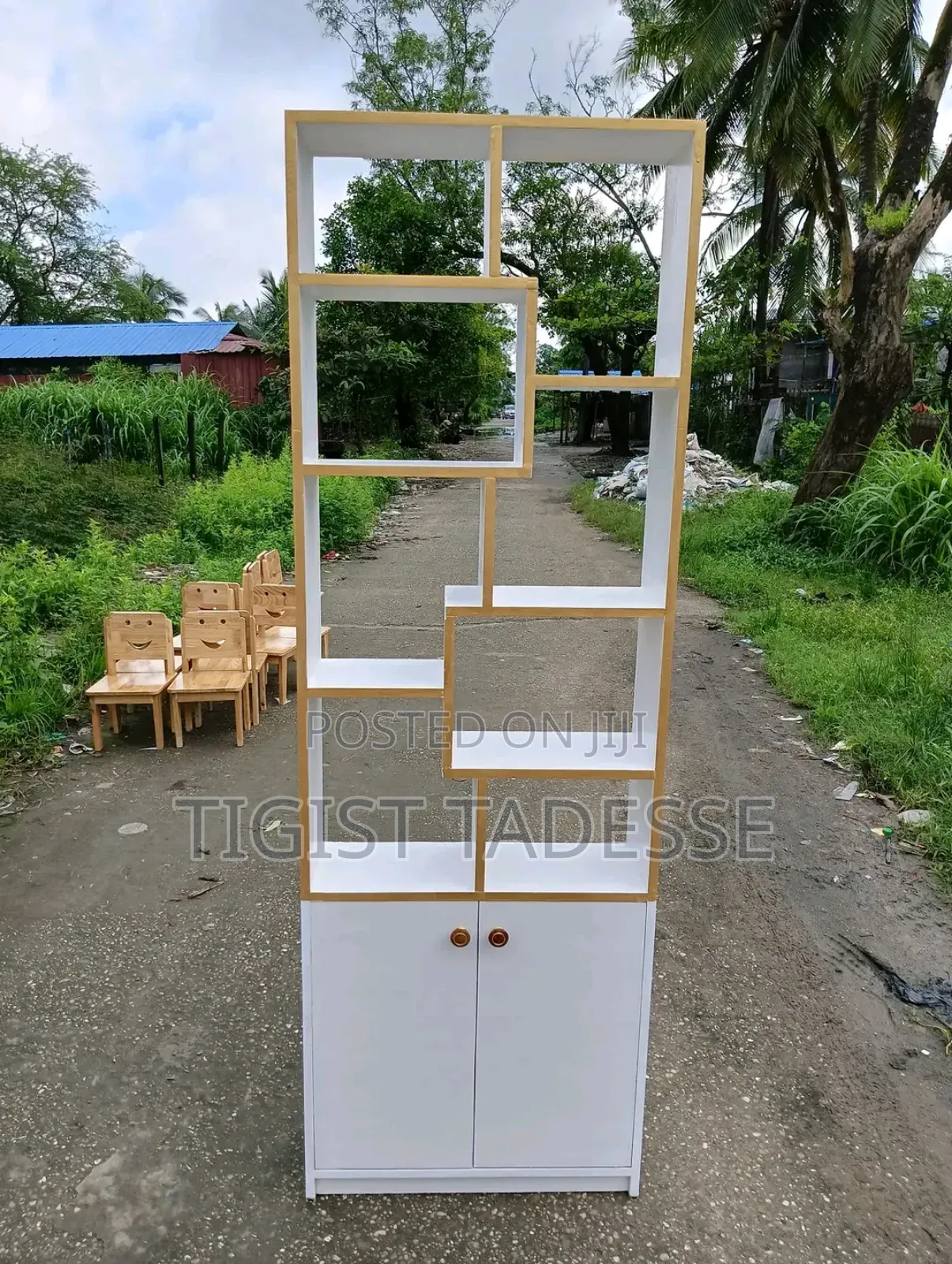 Shelves With Different Size and Design ሼልፎች በተለያዩ ዲዛይን ለቡቲክ, ለ Office