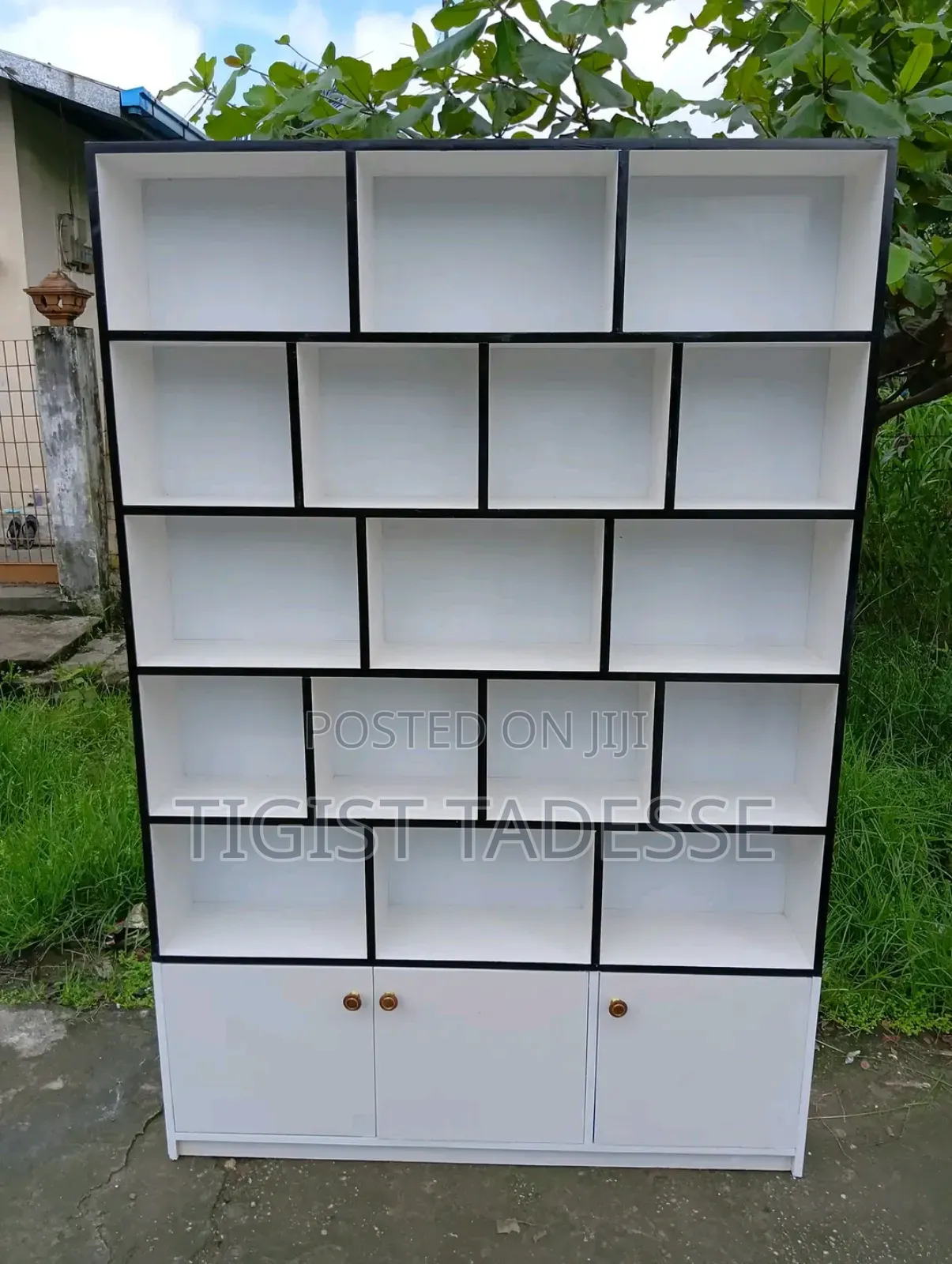 Shelves With Different Size and Design ሼልፎች በተለያዩ ዲዛይን ለቡቲክ, ለ Office