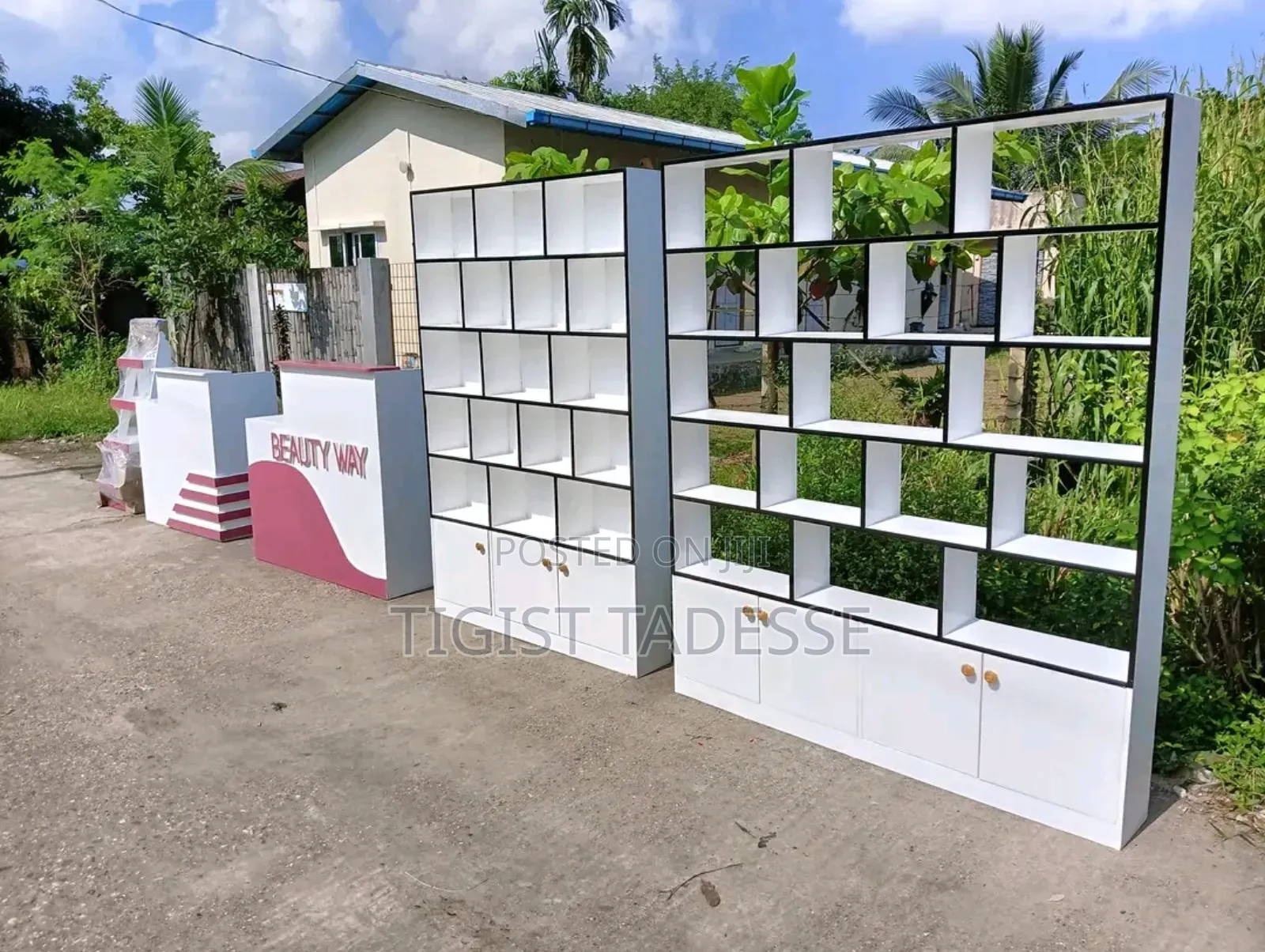 Shelves With Different Size and Design ሼልፎች በተለያዩ ዲዛይን ለቡቲክ, ለ Office