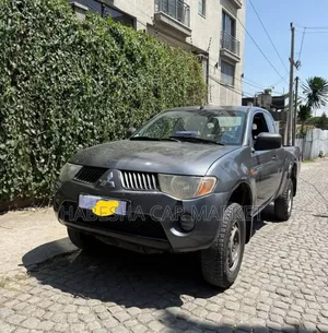 Mitsubishi L200 2007 Silver