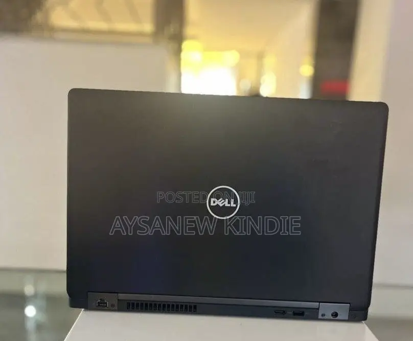 New Laptop Dell Latitude 5580 8GB Intel Core I5 SSD 256GB