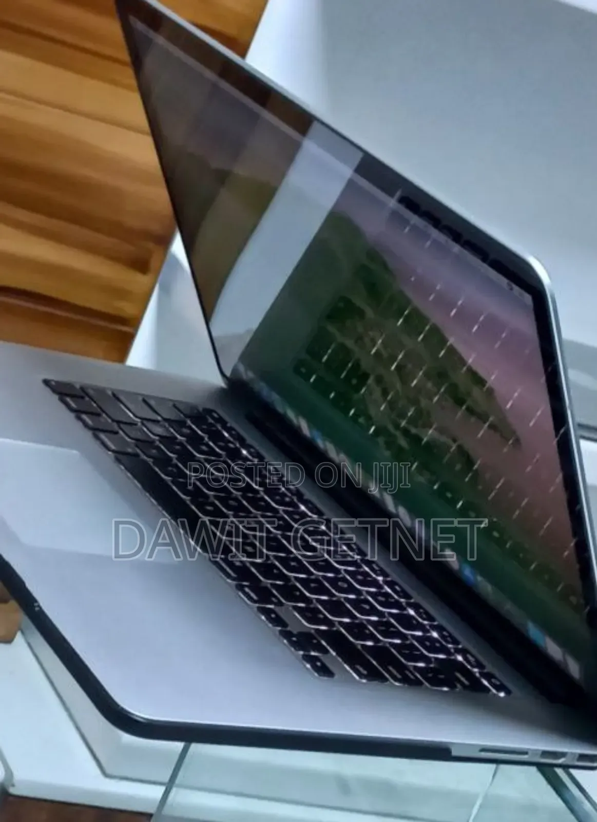 New Laptop Apple MacBook 8GB Intel Core I7 SSD 256GB