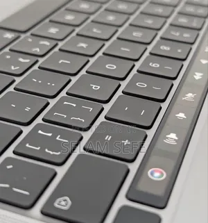 New Laptop Apple MacBook Pro 2022 M2 8GB Apple M2 SSD 256GB