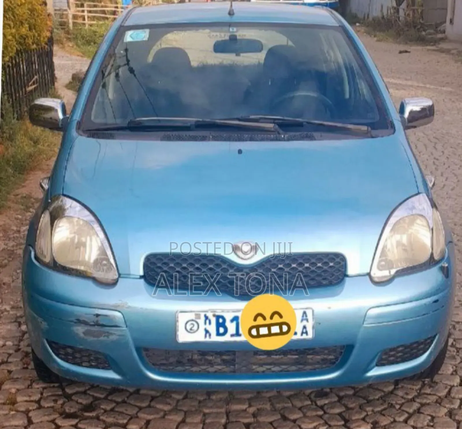 Toyota Vitz 2002 Blue