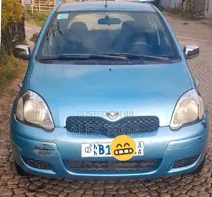 Toyota Vitz 2002 Blue