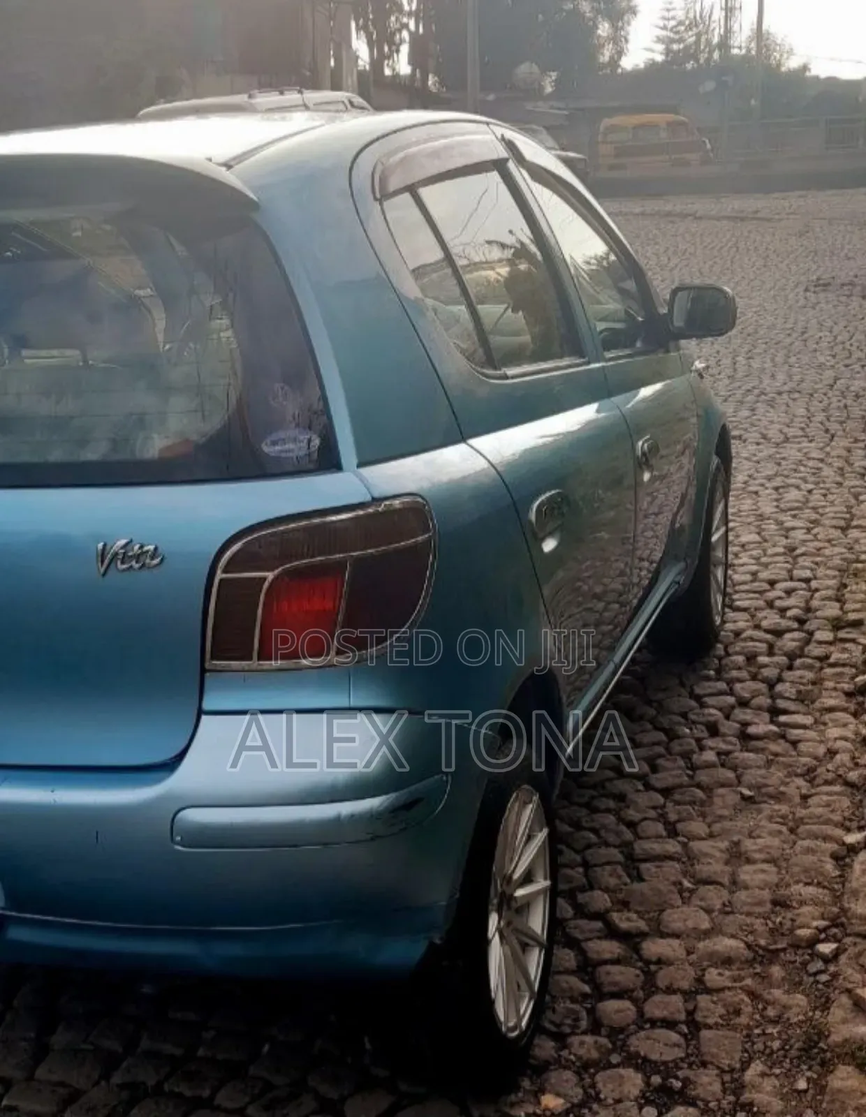 Toyota Vitz 2002 Blue