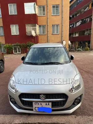 Suzuki Swift 2022 Gray