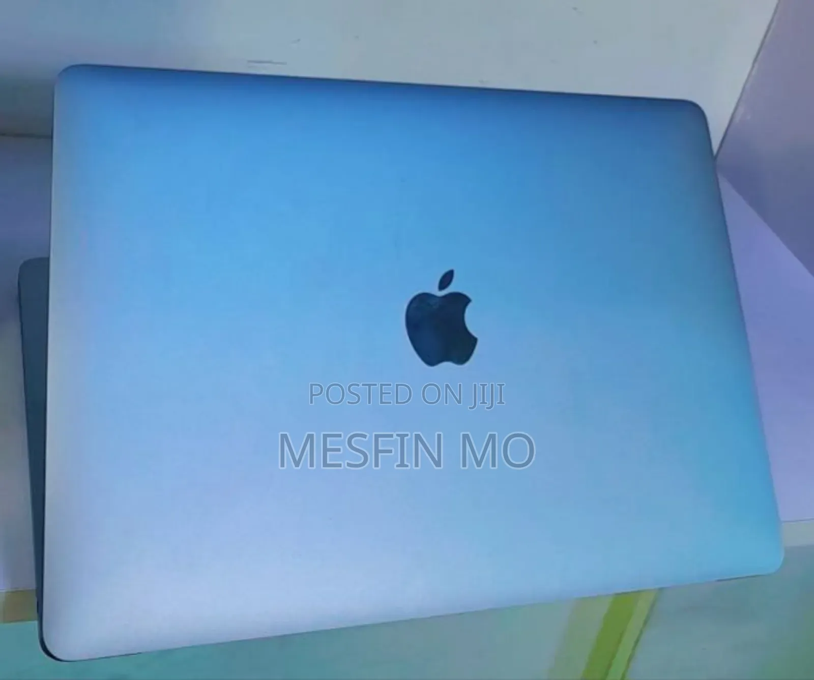 New Laptop Apple MacBook Air 2020 M1 8GB Apple M1 SSD 256GB
