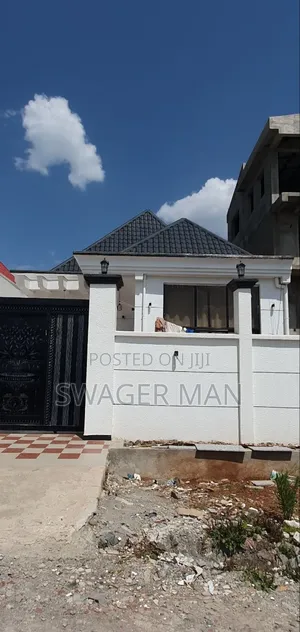 Photo - Furnished 6bdrm Villa in Lege Tafo, Yeka for sale