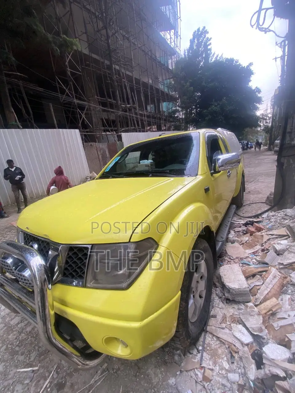 Nissan Navara 2006 Yellow