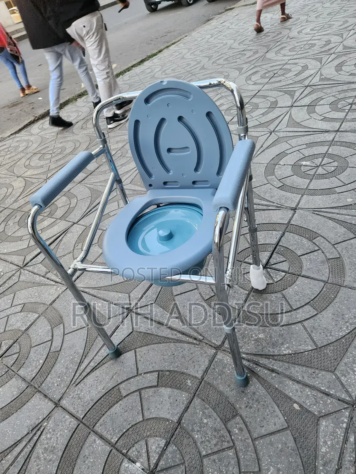 Brand New Commode Chair輕輕foldable Stainless Toilet Chair蝨你commode Chai