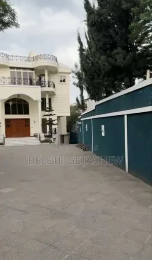 Bisrate Gabriel, G+2 Compound for Sale 1000sqm