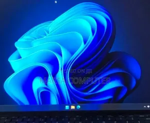 New Laptop Dell Precision 5570 16GB Intel Core I7 SSD 512GB