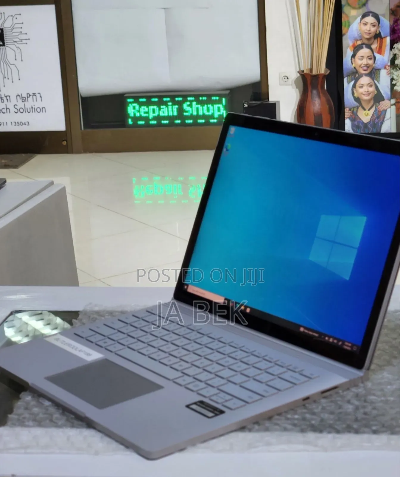 New Laptop Microsoft Surface Book 3 16GB Intel Core I7 SSD 256GB
