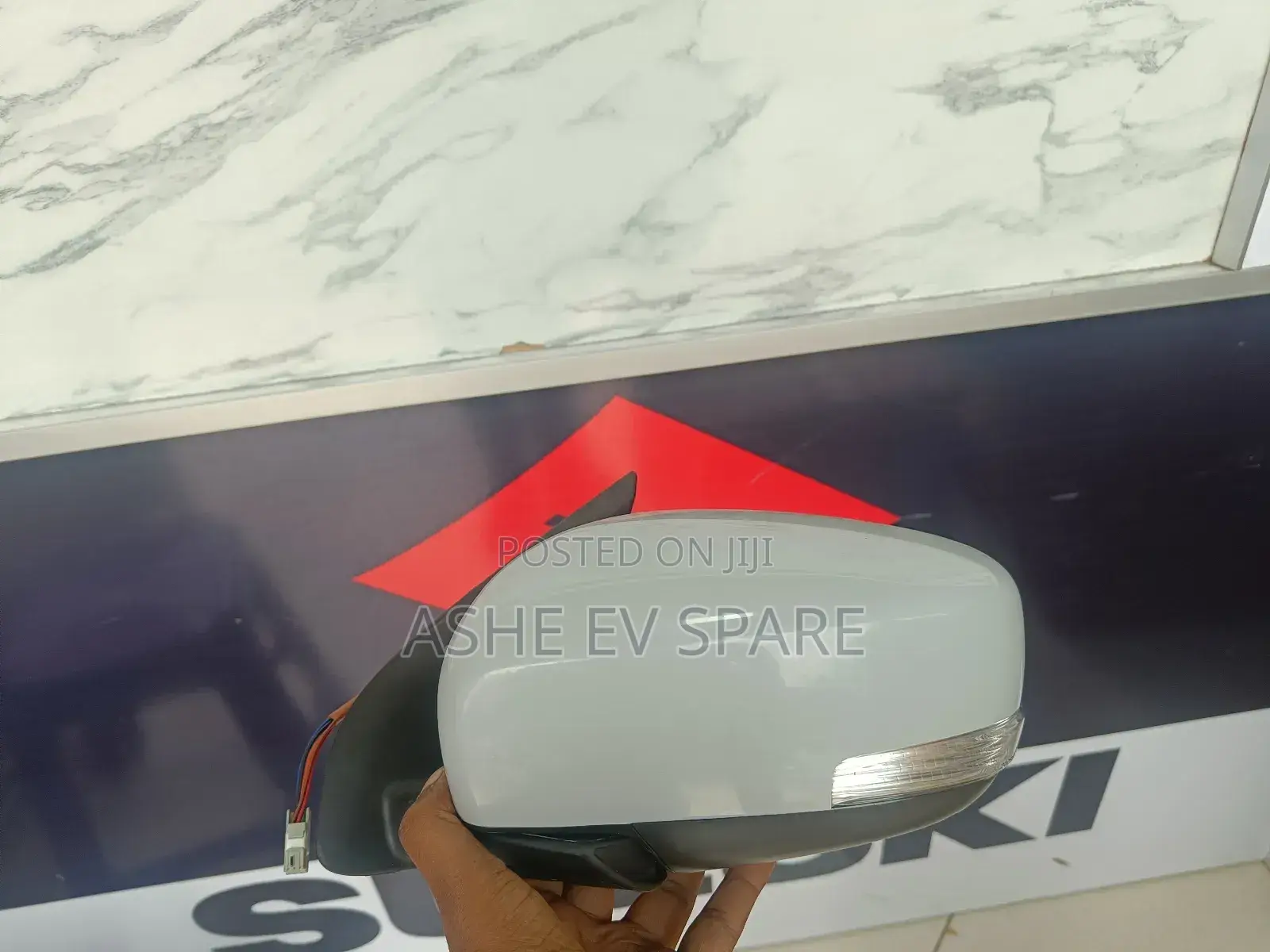 Suzuki Dzire Side Mirror (የጎን ስፖክዮ)