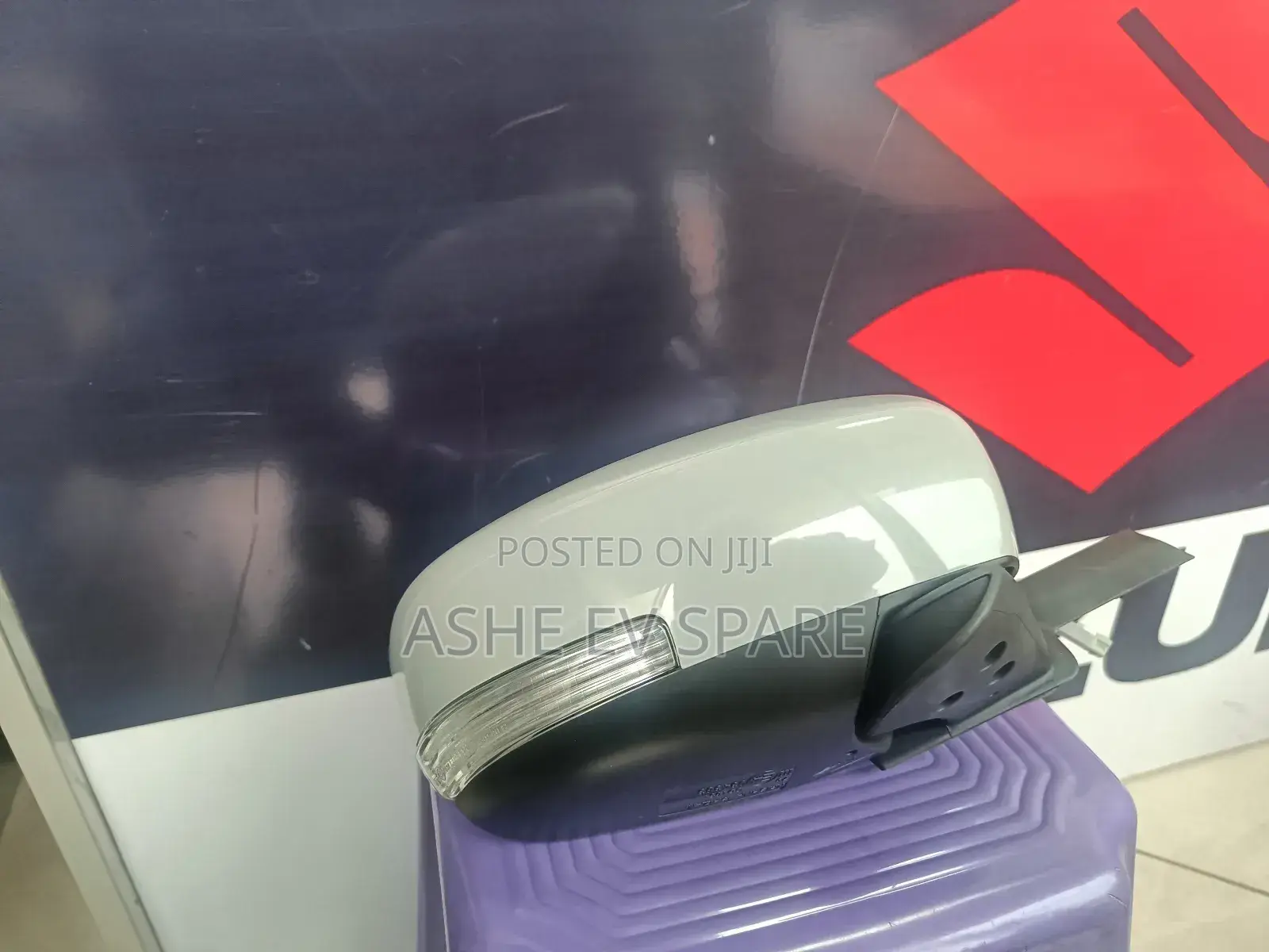 Suzuki Dzire Side Mirror (የጎን ስፖክዮ)