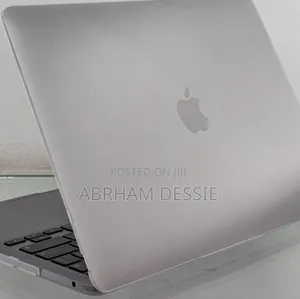 New Laptop Apple MacBook Pro 2022 M2 8GB Apple M2 SSD 256GB