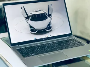 New Laptop HP ZBook Firefly 15 G7 16GB Intel Core I7 SSD 512GB