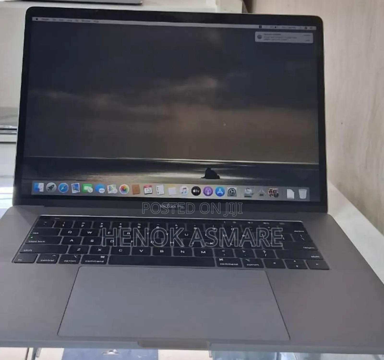 New Laptop Apple MacBook Pro 2019 32GB Intel Core I9 SSD 512GB