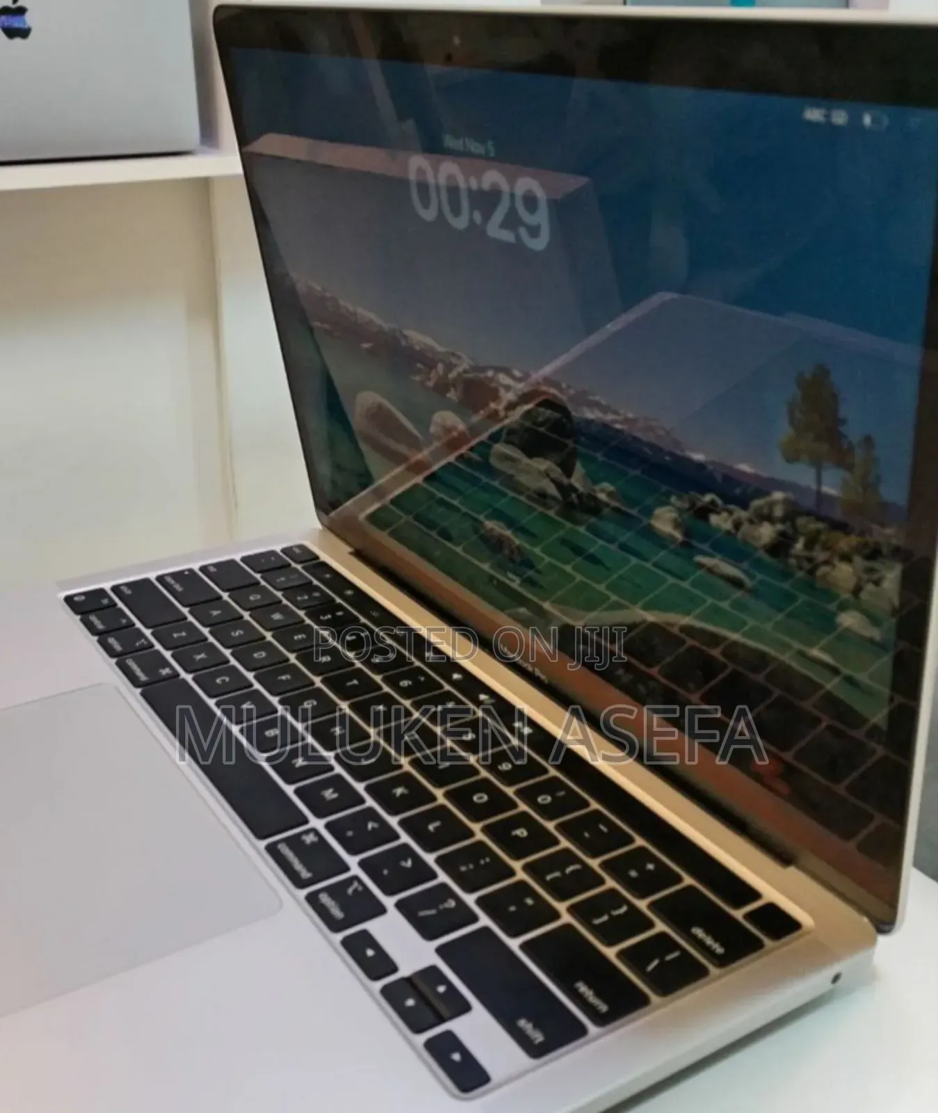 New Laptop Apple MacBook Pro 2020 M1 16GB Apple M1 Pro SSD 512GB