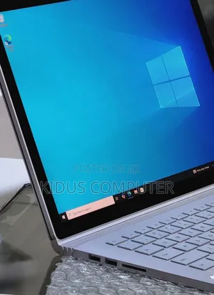 Photo - New Laptop Microsoft Surface 16GB Intel Core I7 SSD 256GB